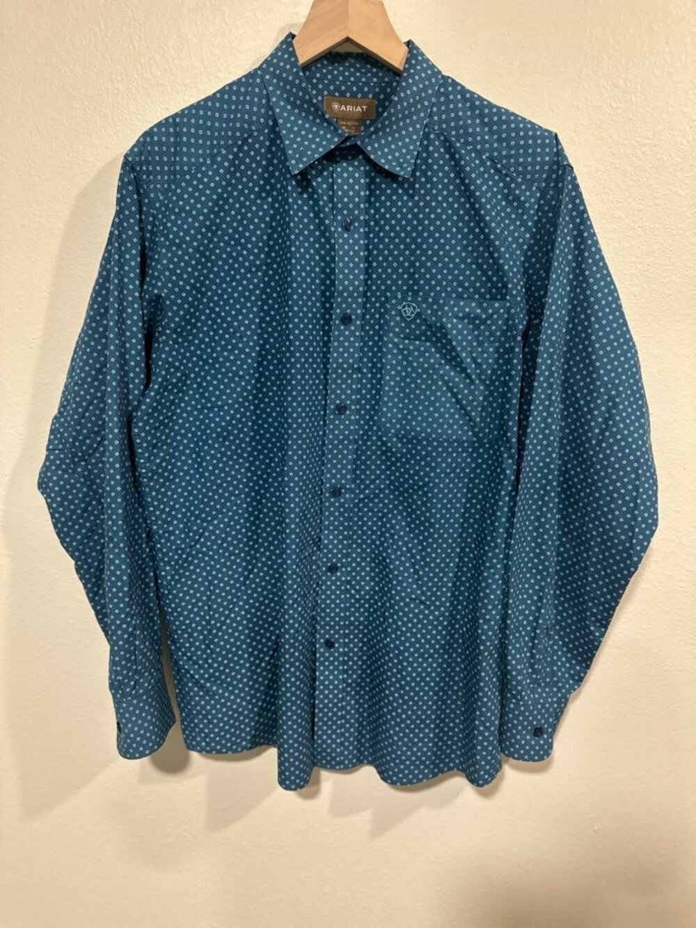 Ariat Men's Button-Down Shirt - Teal Geometric Print